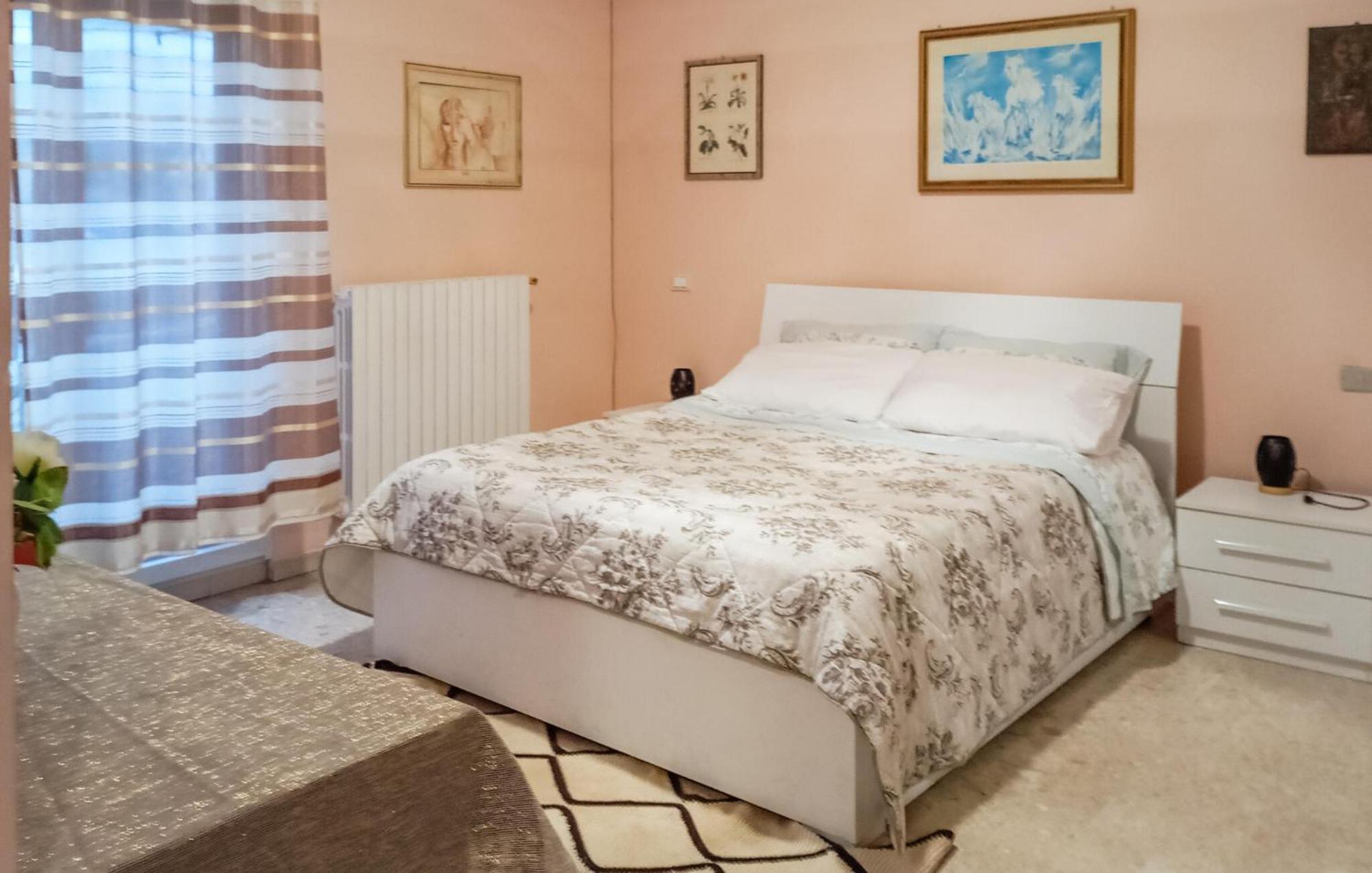 Gorgeous Apartment In Marina Di Santangelo Silvi Marina Esterno foto